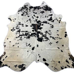 Tapis en peau de vache tacheté magnifique et énorme