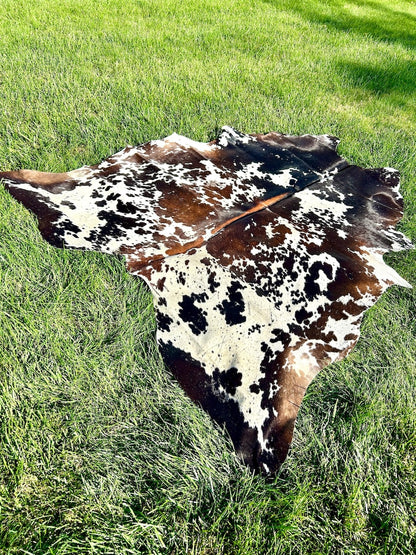Tapis en peau de vache  tricolore